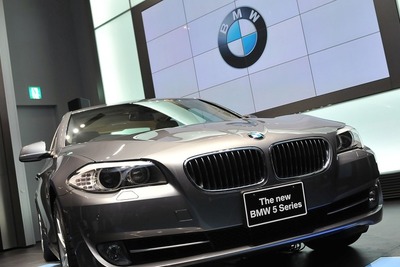 【D視点】紳士服のデザイン…BMW 5シリーズ 画像