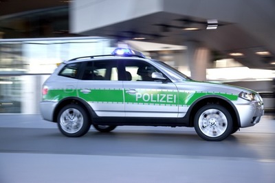 BMW X3のポリスカー…ドイツ高速警察がテスト開始 画像
