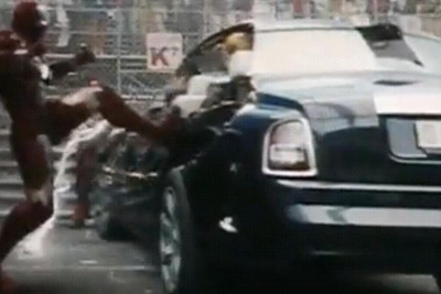 ［動画］映画『IRON MAN2』でロールスロイスを派手に破壊 画像