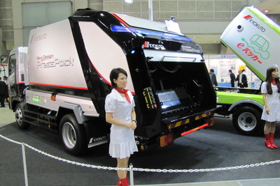 【NEW環境展10】極東開発の電動ゴミ収集車、コストのカギは i-MiEV 画像