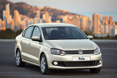 VW ポロ に4ドアセダン---ロシア 画像