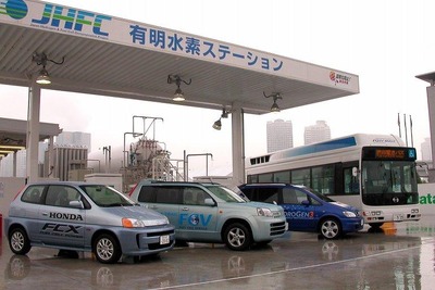 燃料電池車公道実験へ 水素ステーションが東京・有明に登場 画像