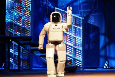 ホンダ『ASIMO』が欧州デビュー「人間型ロボットの挑戦」 画像