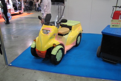 ［麺ワールド10］おでかけですカー…筑水キャニコムの四輪電動バイク 画像