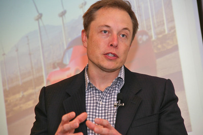 米テスラ・マスクCEO「自動車は完全に電気に移行する」 画像