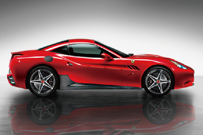 フェラーリ カリフォルニア 限定モデル…際立つカーボン 画像