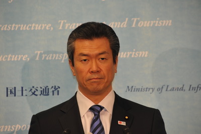 問責決議提出前、馬淵国交相ノーコメント 画像
