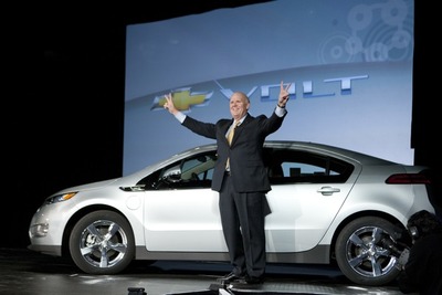 「プリウスはオタクの車」GMのCEOが発言 画像