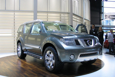 【フランクフルトショー2003速報】日産『デューンホーク』---デザインの方向性 画像