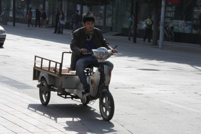電動バイク天国上海、充電インフラはどこにあるの？…現地レポート 画像