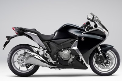 ホンダ VFR1200 Fシリーズ にブラックを設定…存在感を強調 画像