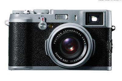 FinePix X100---クラシックデザインに最新機能を凝縮 画像