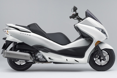 ホンダ フォルツァZ 2011年モデル…新車体色を設定 画像