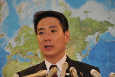 前原外相辞任 画像
