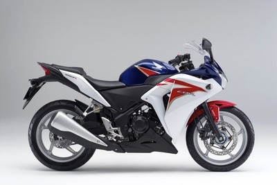 ホンダ CBR250R、ローラーロッカーアームを採用…DOHC二輪車で世界初 画像