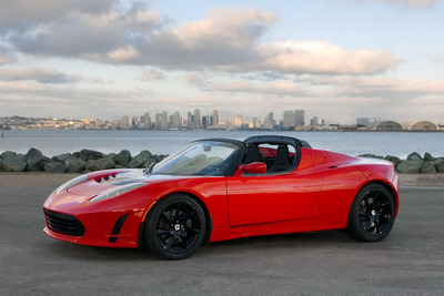 テスラのEVスポーツ、ロードスター…ガソリン190万リットル節約?! 画像