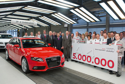 アウディ A4、累計生産500万台を達成 画像