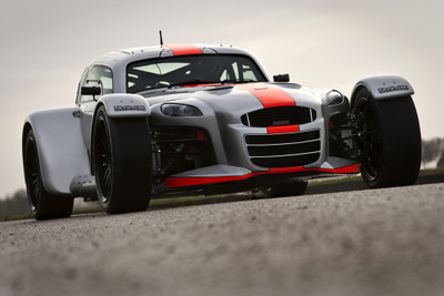 蘭ドンカーブート、ドバイ24時間レース優勝記念車を公開…限定10台 画像