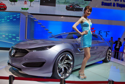 【上海モーターショー11】スーパーラグジュアリーPHV登場 長安汽車 画像