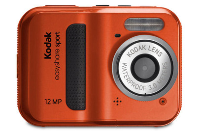 防水/防塵仕様のコンパクトデジカメ…実売9980円 画像