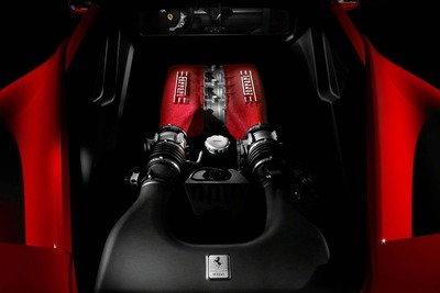 ベストパフォーマンスエンジン2011…フェラーリ458イタリアが制す 画像