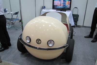 ［次世代自動車産業展11］GFRPだけでEVを制作…日大 画像