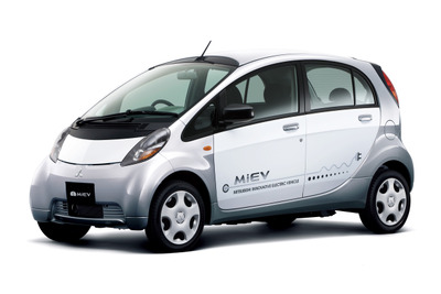 【三菱 i-MiEV 改良新型】低価格モデル発売…実質負担188万円に 画像