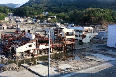 福島県の被害甚大地域、7割超の企業「継続見通し立たず」 画像