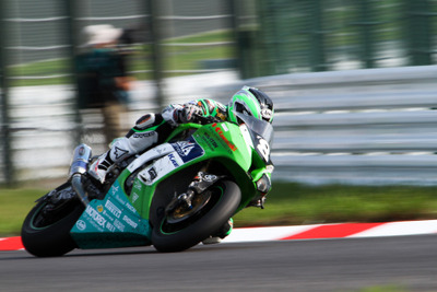 【鈴鹿8耐】切れ込んでる写真蔵 画像