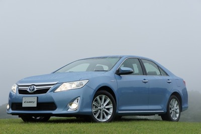 【トヨタ カムリ 新型発表】全車ハイブリッド化 画像