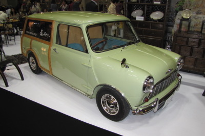 ［ギフトショー11秋］漆塗りの会社がMiniを改造、その目的 画像