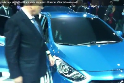 【フランクフルトモーターショー11】VWグループ会長、ヒュンダイを視察［動画］ 画像