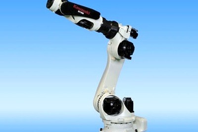 川崎重工のスポット溶接ロボット、高速化＆軽量化 画像