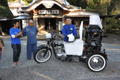 トイレバイク ネオ、トイレの神様と出会う! 画像