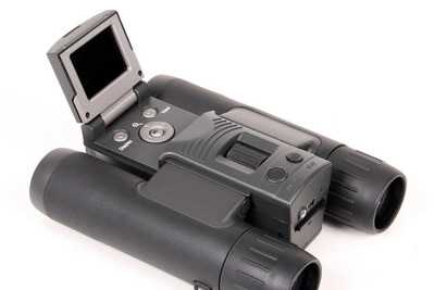 ［デジカメ］光学8倍ズームの眺めを撮影できる「双眼鏡」 画像