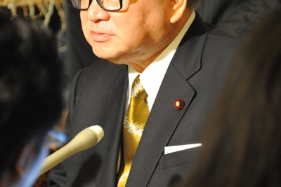 オリンパス損失隠し　閣僚から相次ぐ憂慮発言 画像