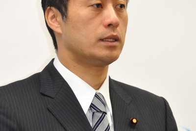 細野環境相、大臣給与全額返納 実は… 画像