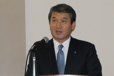 昭和電工市川社長、12年の営業利益目標「下方修正せざるを得ない」 画像