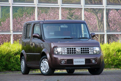 日産キューブにコンランとのコラボレーションによる限定車 画像