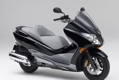 ホンダ、フォルツァZ に受注期間限定特別モデルを設定 画像