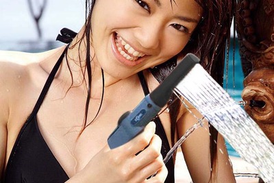 上海問屋、シガーソケットで使えるポータブルシャワーを販売開始  画像