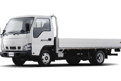 日産ディーゼル・コンドル、新短期排ガス規制クリアと4ッ星認定 画像