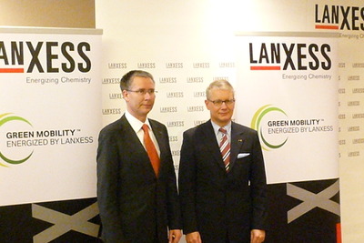 ランクセス、2012年のテーマは「グリーンモビリティ」…R＆D投資を4割増 画像