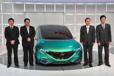 【北京モーターショー12】ホンダ、コンセプト2車種を披露 画像