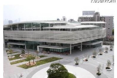 ［図書館］ホテル？ カフェ？ 読みたい、本を読みたい 画像