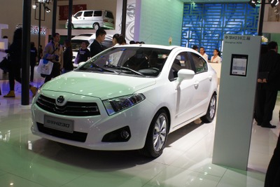 【北京モーターショー12】中国ブリリアンスの小型セダン、H230…BMW風デザインと決別 画像