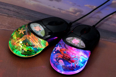 夏のオフィスを涼しく彩る…「あの娘と出会った 海の思い出マウス」 画像