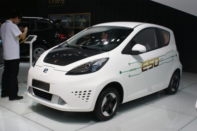 【北京モーターショー12】上海汽車、栄威の小型EV公開…E50は今秋発売へ 画像