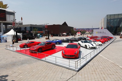 フェラーリの巨大展示スペースが完成…中国上海市 画像