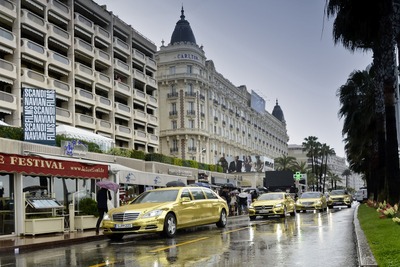 メルセデスベンツとAMG、カンヌ国際映画祭に車両提供…全身ゴールド 画像